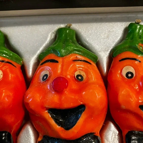 Vintage Halloween Pumpkin Candles - Orange and Black - Picture 4 of 8